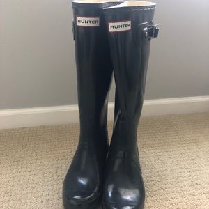 Navy Tall Gloss Hunter Boots